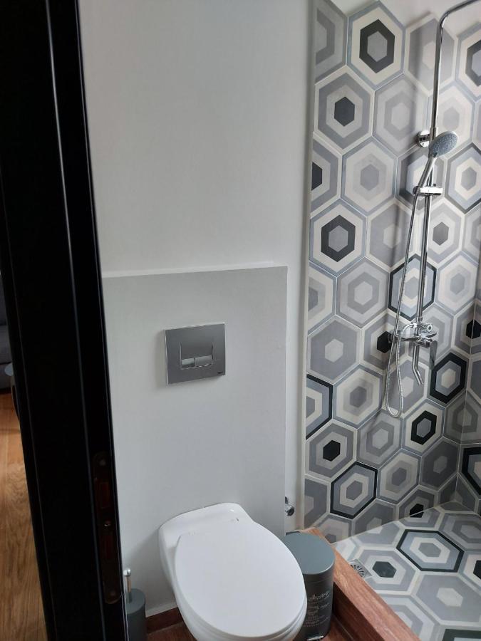 Ermoupolis Hidden Gems Apartment ภายนอก รูปภาพ