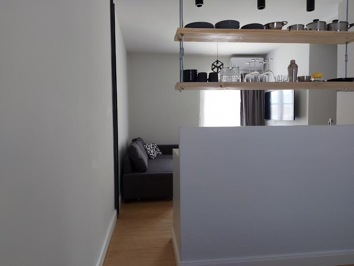 Ermoupolis Hidden Gems Apartment ภายนอก รูปภาพ