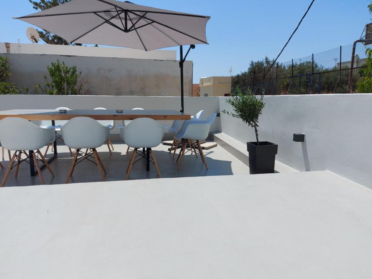 Ermoupolis Hidden Gems Apartment ภายนอก รูปภาพ