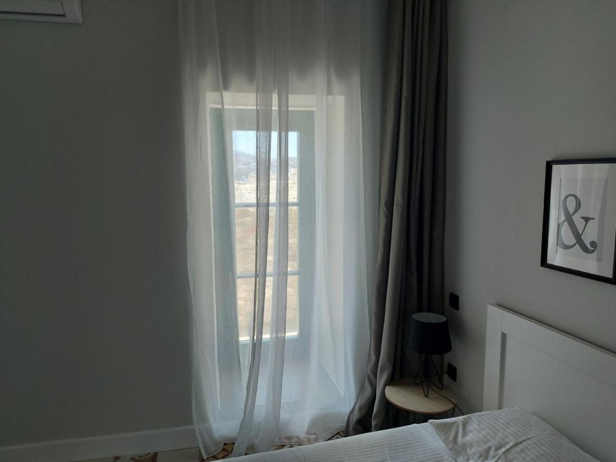 Ermoupolis Hidden Gems Apartment ภายนอก รูปภาพ