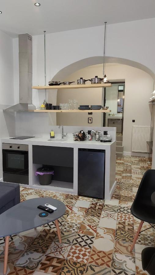 Ermoupolis Hidden Gems Apartment ภายนอก รูปภาพ
