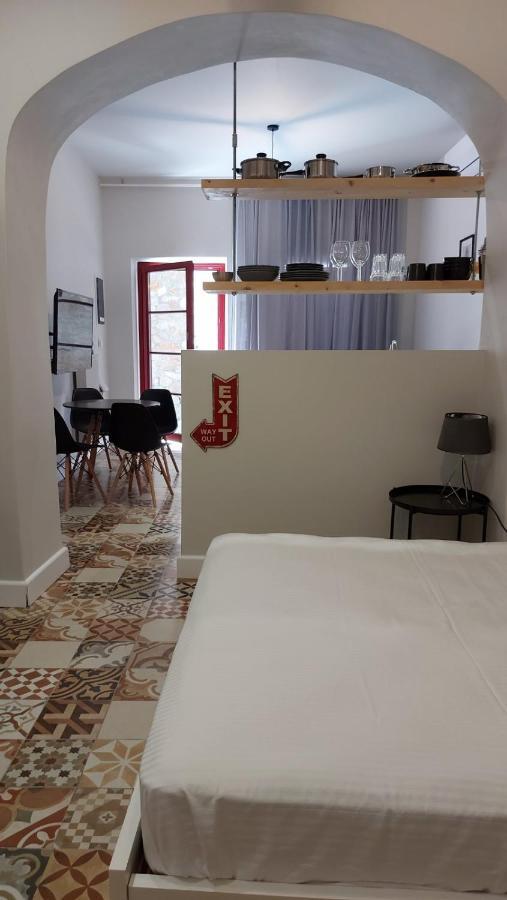 Ermoupolis Hidden Gems Apartment ภายนอก รูปภาพ