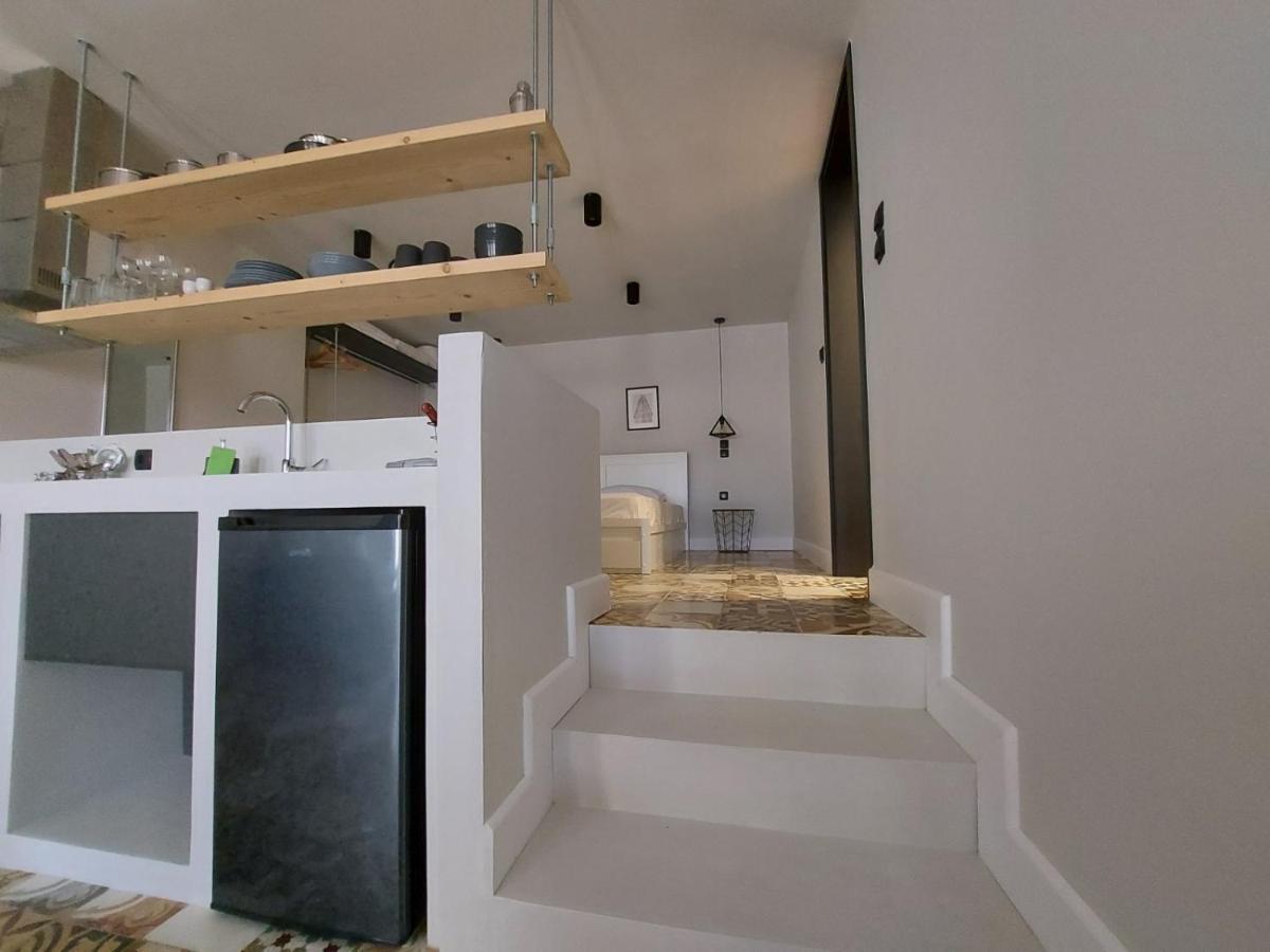 Ermoupolis Hidden Gems Apartment ภายนอก รูปภาพ