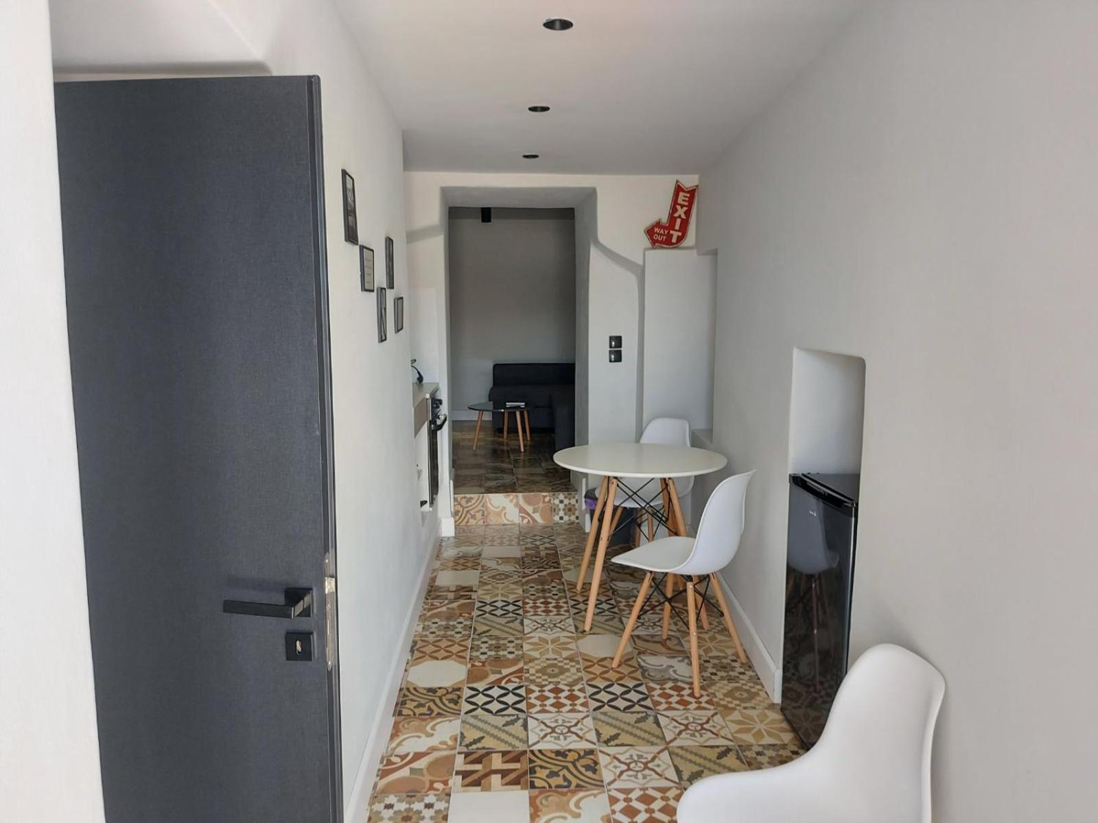 Ermoupolis Hidden Gems Apartment ภายนอก รูปภาพ